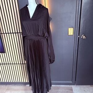 NWT Petal & Pup Black Long Sleeve Dress